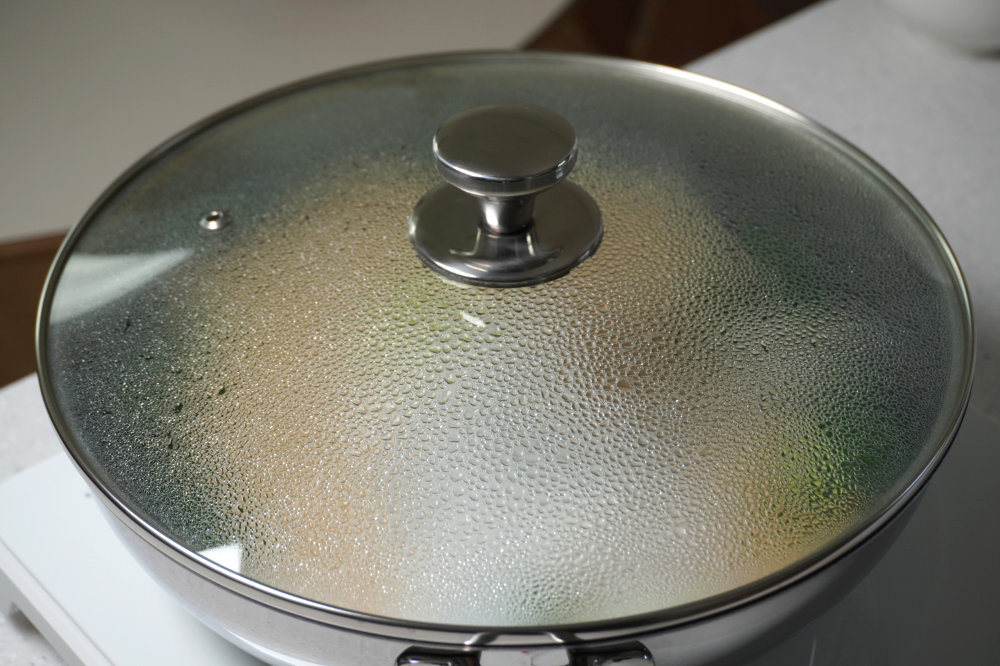 뚜껑 닫고 끓이기